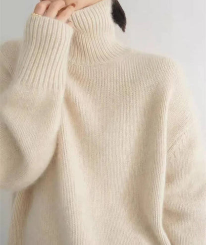 Cosy classic cashmere turtleneck sweater for women -6