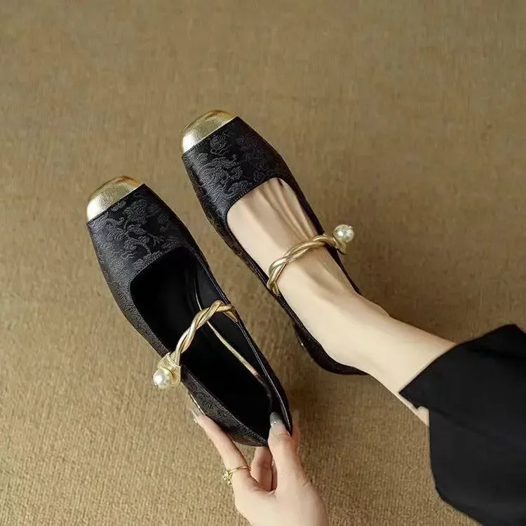 Classic everyday leather pumps for women | Naila -10