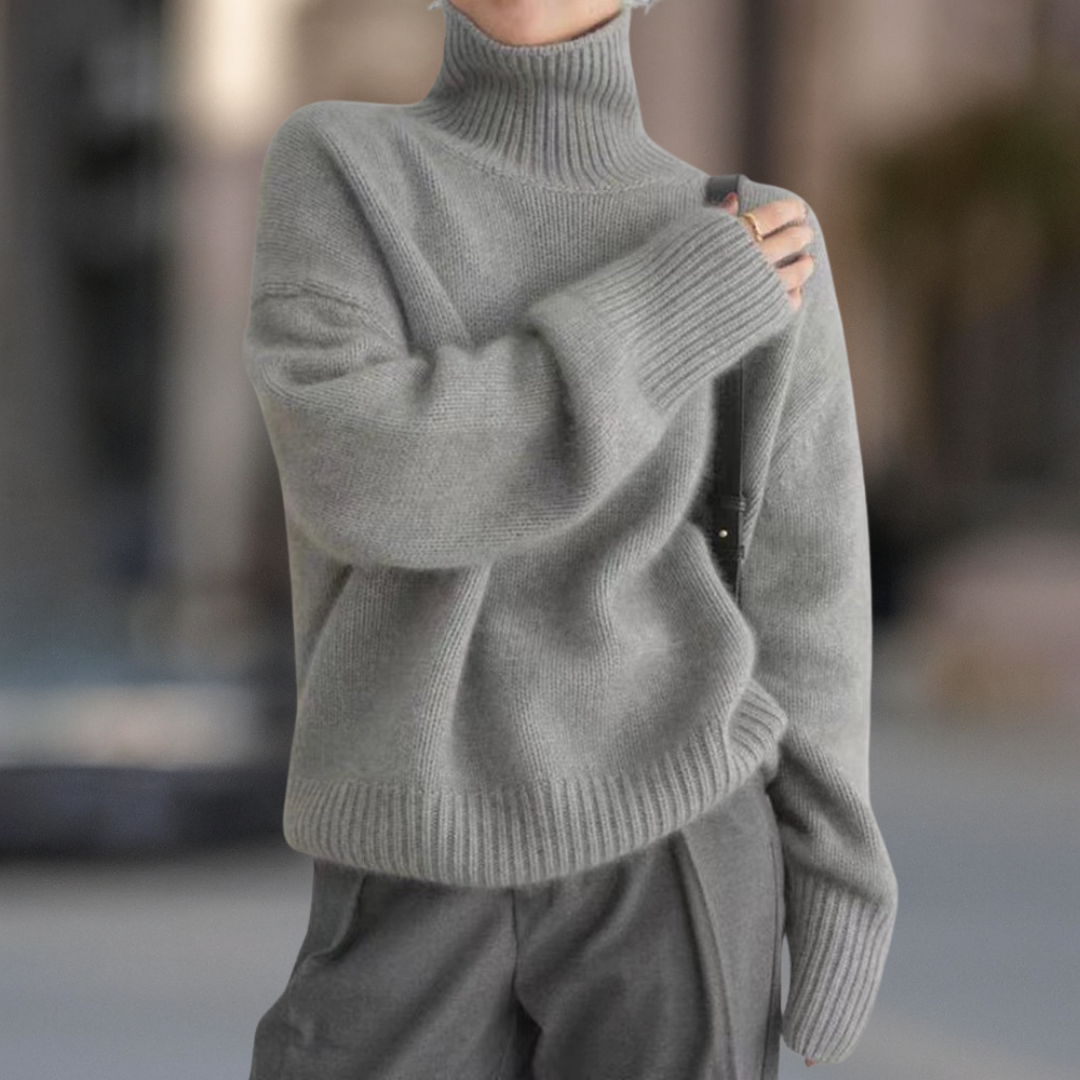 Cosy turtleneck cashmere-blend jumper for women | Vail -3