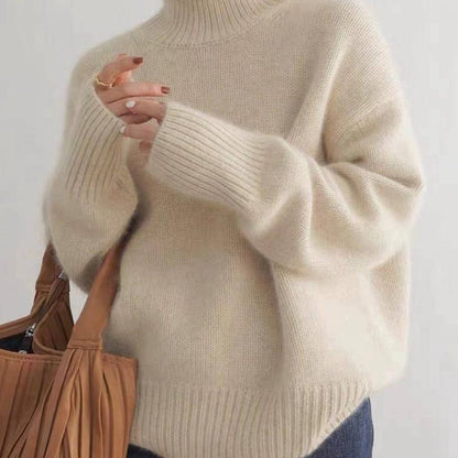 Cosy classic cashmere turtleneck sweater for women -4
